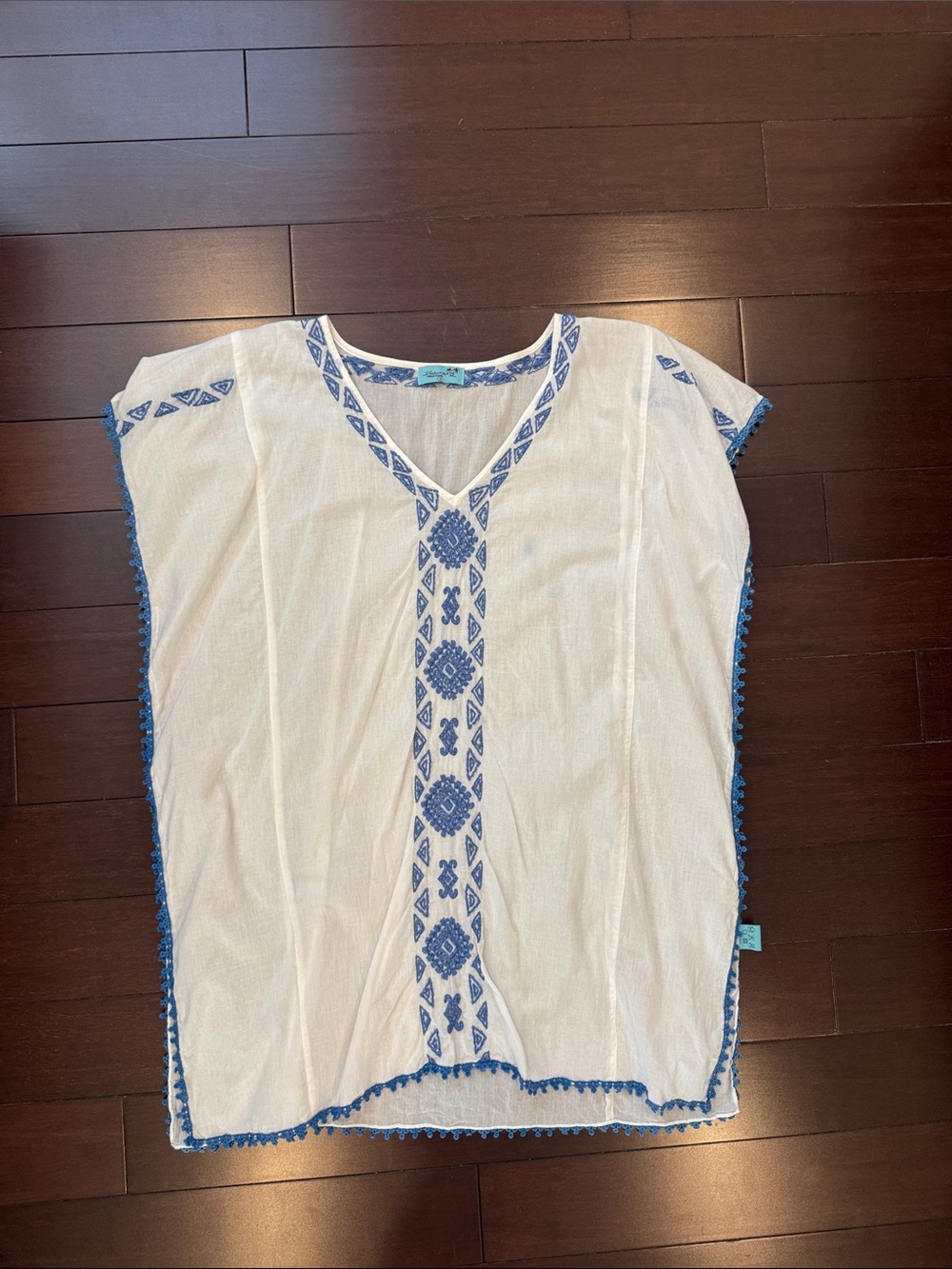 Letarte White V-Neck Embroidered Swim Coverup with Blue Trim